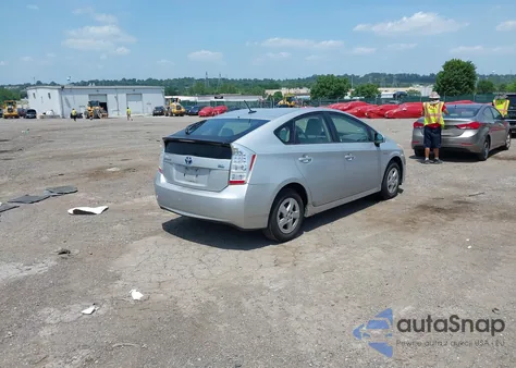 2010 Toyota Prius Iii z USA, uszkodzony, nr VIN JTDKN3DU0A0130421